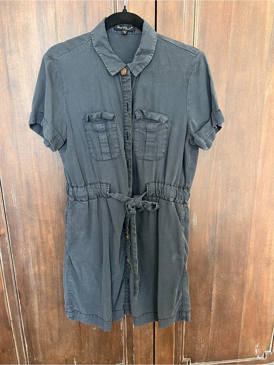 Velvet Heart Dresses & Skirts - Velvet Heart Black Button-Up Shirt Dress